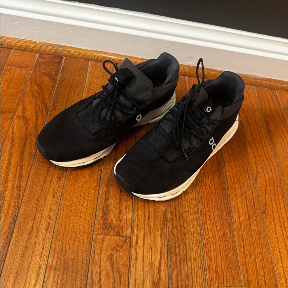 On Running Men's Black and White Sneakers